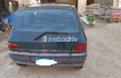 رينو كليو 1994 أخضر مستعملة للبيع - 4