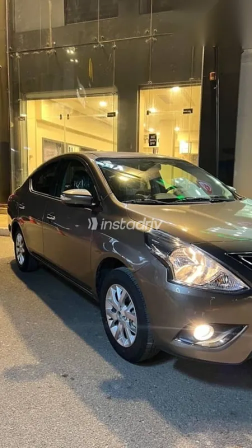 نيسان صنى 2026 ذهبي جديدة للبيع - 2