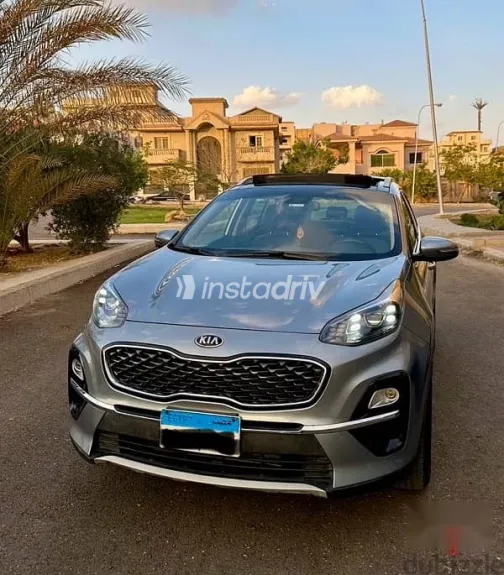 Kia Sportage 2021 Silver Used for Sale - 1