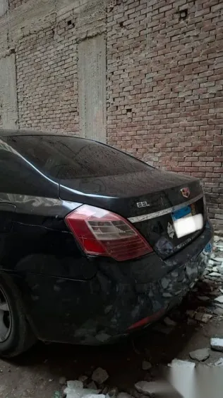 جيلي امجراند 2015 أسود مستعملة للبيع