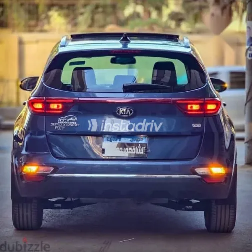 كيا سبورتاج 2021 أزرق غامق مستعملة للبيع - 2