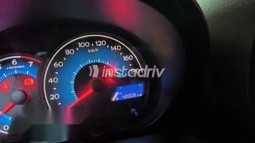 جيلي باندينو 2012 أحمر مستعملة للبيع - 1