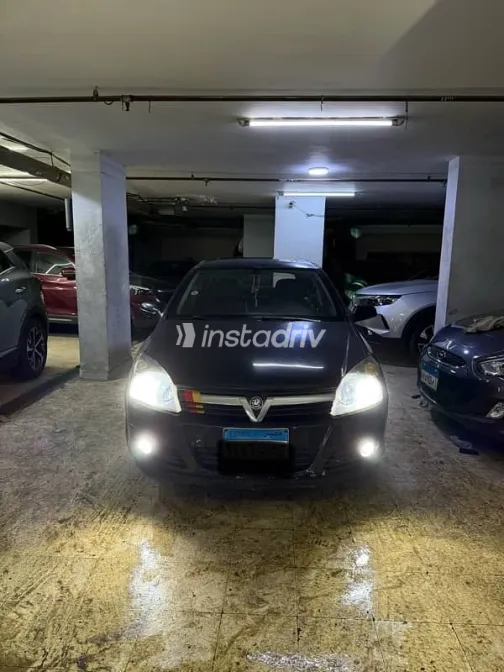 اوبل أسترا 2007 أسود مستعملة للبيع - 2