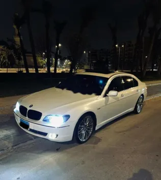 بي ام دبليو 740 2007 أبيض مستعملة للبيع