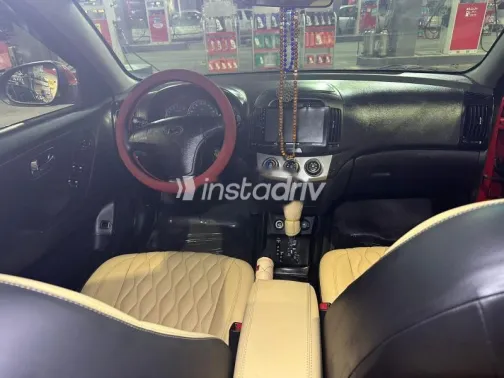 هيونداي إلنترا 2018 أبيض مستعملة للبيع - 3