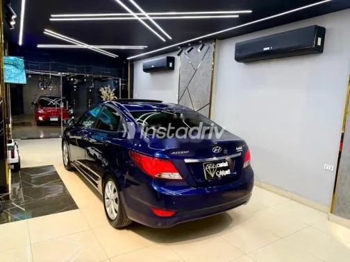هيونداي اكسنت RB 2021 أزرق غامق مستعملة للبيع - 2