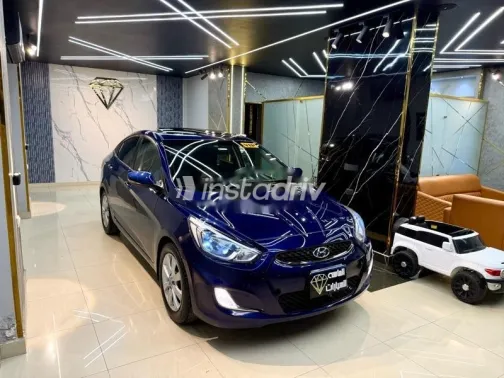 هيونداي اكسنت RB 2021 أزرق غامق مستعملة للبيع - 5