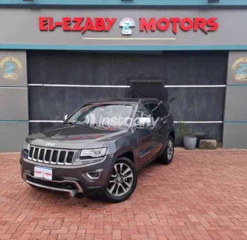 جيب جراند شيروكي 2018 رمادي مستعملة للبيع - 2