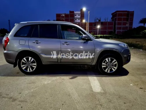 Chery Tiggo 3 2024 White Used for Sale - 1