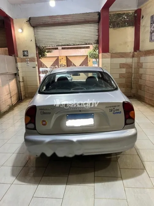 شيفروليه لانوس 2009 فضي مستعملة للبيع - 4