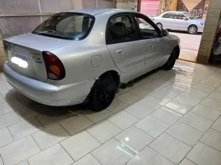 شيفروليه لانوس 2009 فضي مستعملة للبيع