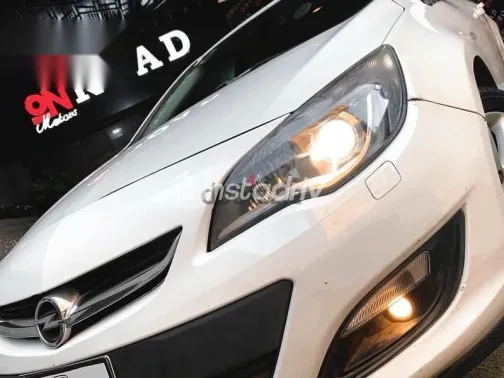 اوبل أسترا 2017 أبيض مستعملة للبيع - 5