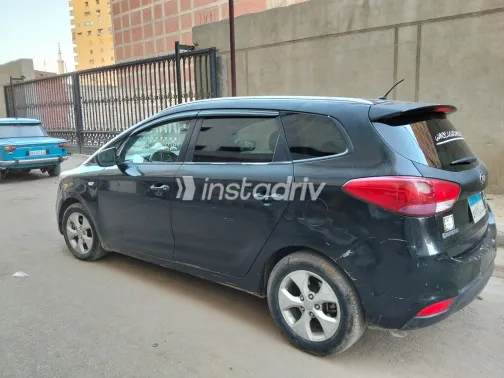 كيا كارينز 2014 أبيض مستعملة للبيع - 3