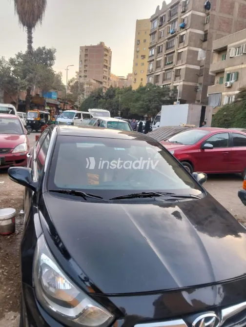 هيونداي اكسنت RB 2012 أبيض مستعملة للبيع - 1