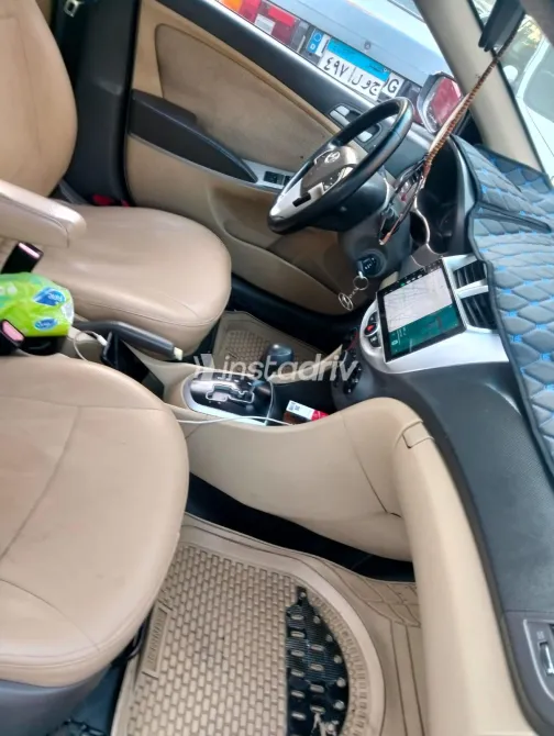 هيونداي اكسنت RB 2012 أبيض مستعملة للبيع - 2