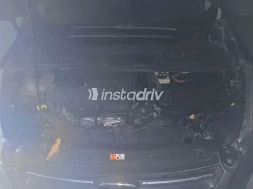 فورد كوجا 2016 أبيض مستعملة للبيع - 7