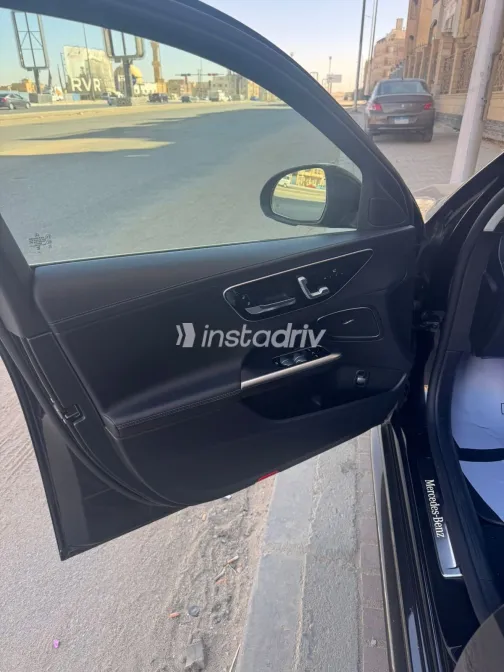 مرسيدس C 200 2024 أبيض مستعملة للبيع - 7