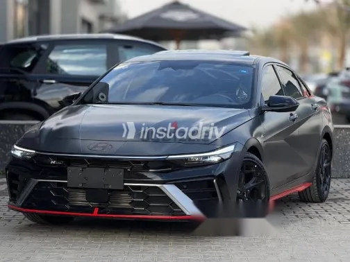 هيونداي إلنترا 2024 رمادي مستعملة للبيع - 1