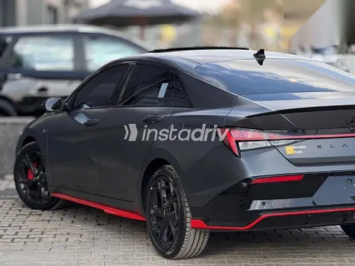 هيونداي إلنترا 2024 رمادي مستعملة للبيع - 3