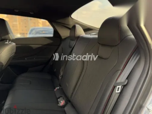 هيونداي إلنترا 2024 رمادي مستعملة للبيع - 4