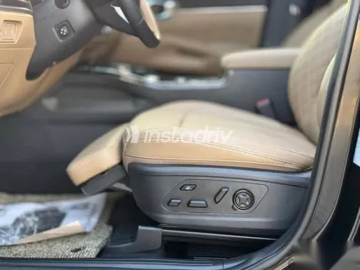 Kia Sorento 2024 Black Used for Sale - 8