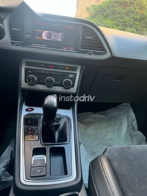 Seat Leon 2020 Red Used for Sale - 7