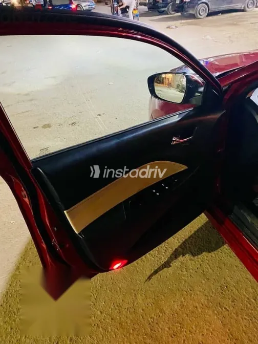 شانجان V7 2017 أحمر مستعملة للبيع - 5