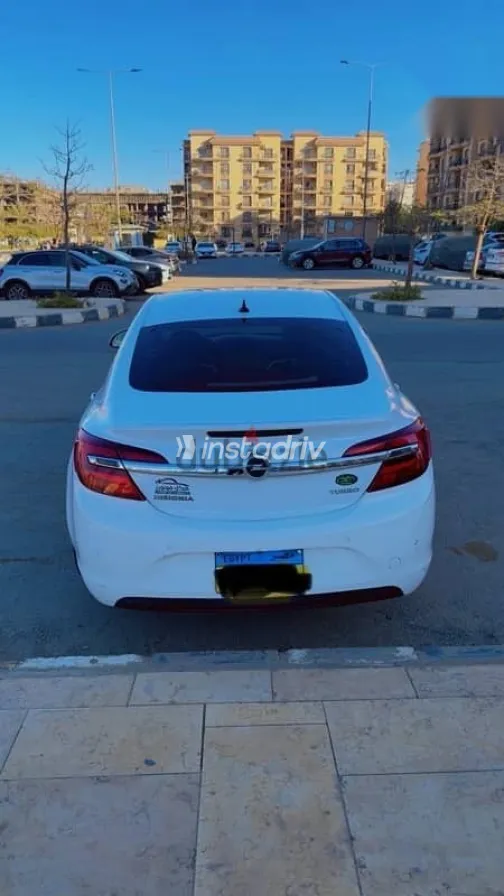 اوبل أنسيجنيا 2017 أبيض مستعملة للبيع - 2