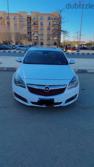 اوبل أنسيجنيا 2017 أبيض مستعملة للبيع