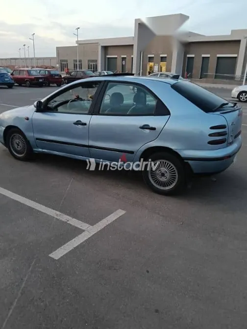 فيات برافا 2001 أزرق غامق مستعملة للبيع - 2