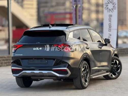 كيا سبورتاج 2023 رمادي مستعملة للبيع - 4