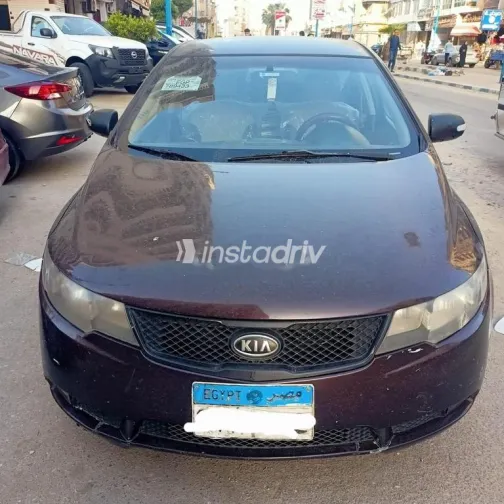 كيا سيراتو 2011 باذنجاني مستعملة للبيع - 3