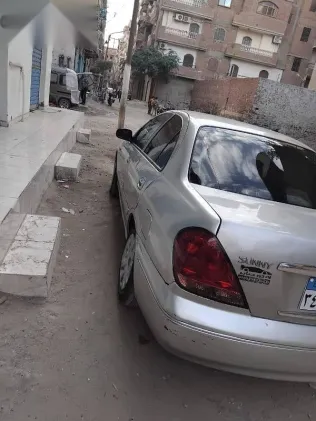 نيسان صنى 2007 فضي مستعملة للبيع