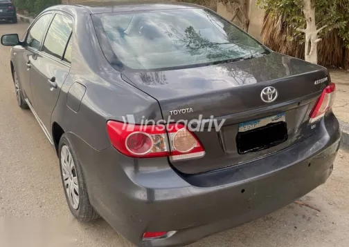 Toyota Corolla 2013 Gray Used for Sale - 2