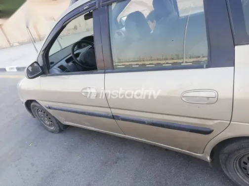 هيونداي ماتريكس 2006 ذهبي مستعملة للبيع - 6