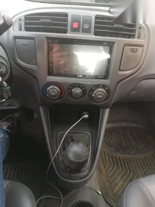 هيونداي ماتريكس 2006 ذهبي مستعملة للبيع