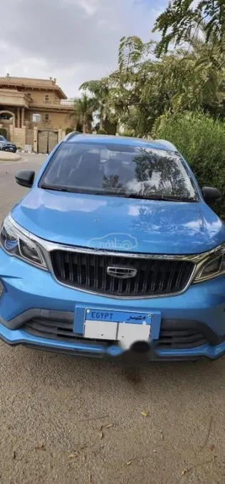 جيلي جى اكس ٣ برو 2024 أبيض مستعملة للبيع