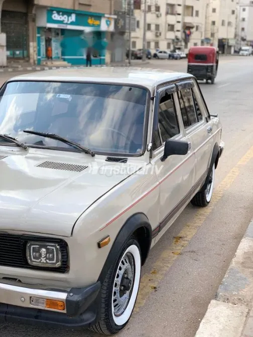 فيات 128 1985 بيج مستعملة للبيع - 2