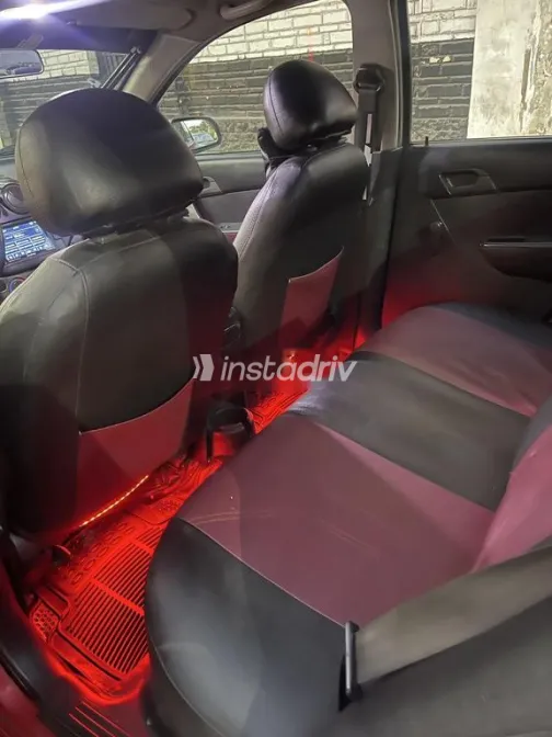 شيفروليه افيو 2009 أحمر مستعملة للبيع - 5