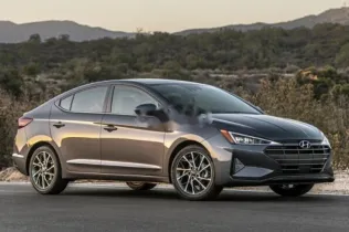 هيونداي إلنترا اى دى 2026 أبيض مستعملة للبيع