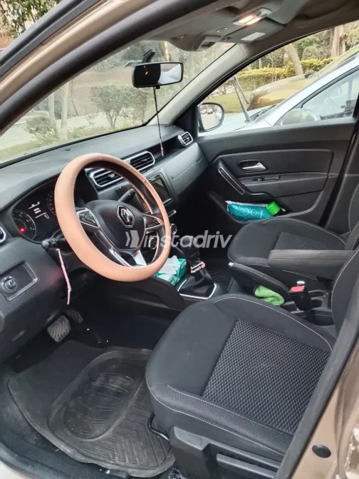 رينو داستر 2019 أبيض مستعملة للبيع - 9