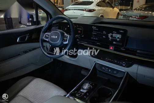 كيا كارنفال 2024 أبيض جديدة للبيع - 4