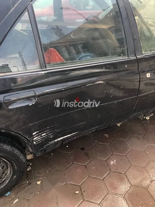 بيجو 605 1995 أسود مستعملة للبيع - 4