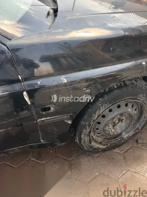 بيجو 605 1995 أسود مستعملة للبيع - 5