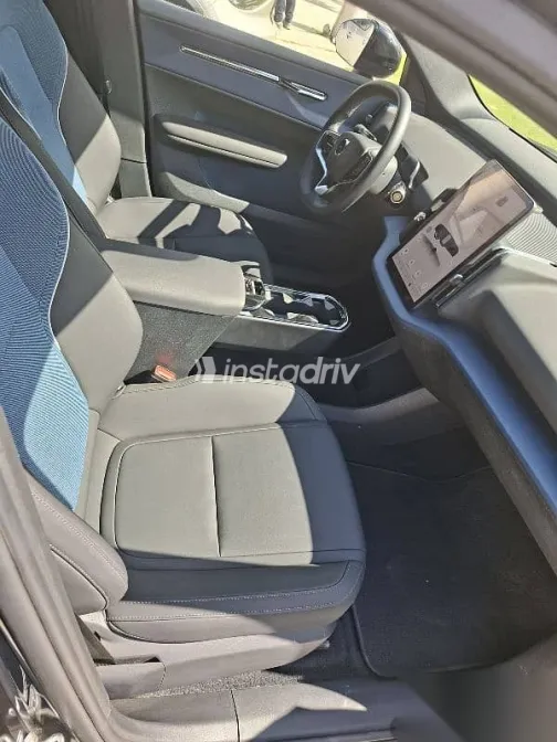 Volvo EX30 2025 Black Used for Sale - 4