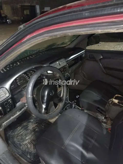 اوبل فيكترا 1994 نبيتي مستعملة للبيع - 1