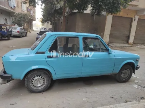 فيات 128 1983 أزرق غامق مستعملة للبيع - 5