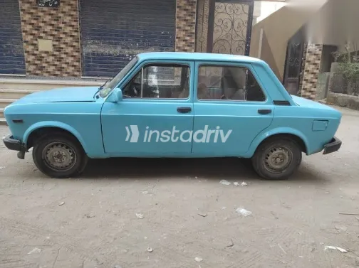 فيات 128 1983 أزرق غامق مستعملة للبيع - 6