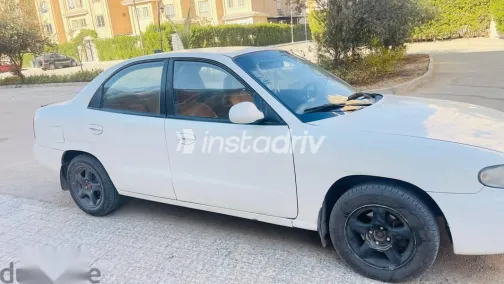 Daewoo Nubira 1997 White Used for Sale - 5