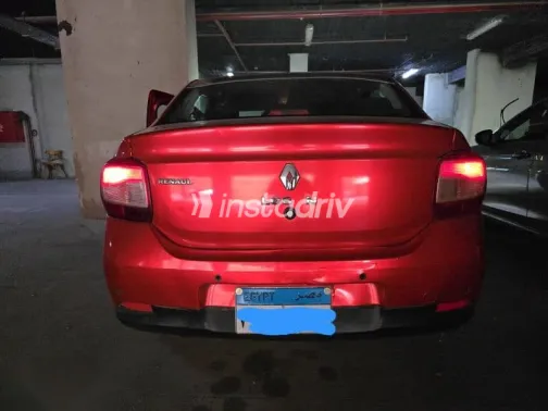 Renault Logan 2015 Red Used for Sale - 1